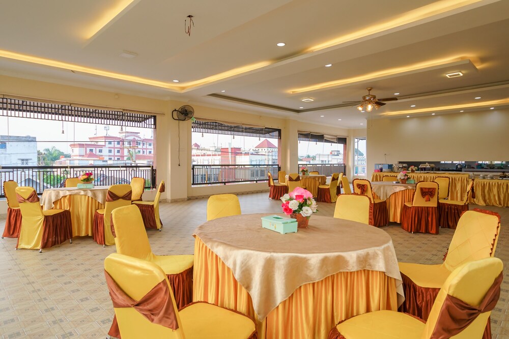 Hotel & Restaurant Sempurna by RedDoorz
