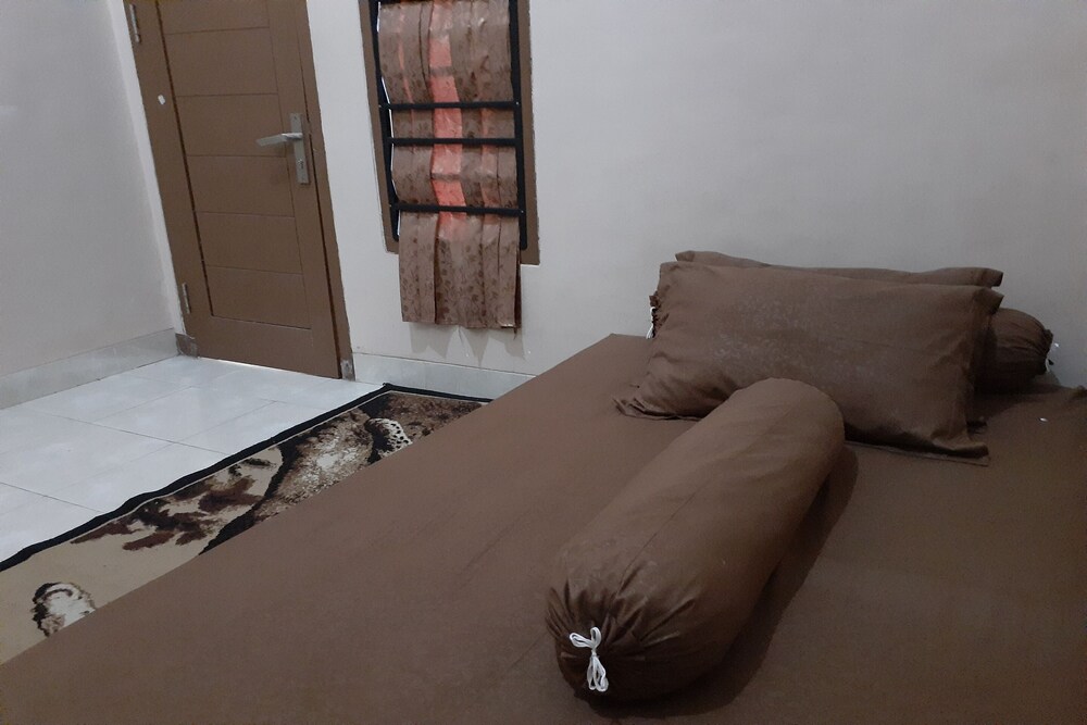 Kost Faza by OYO Rooms