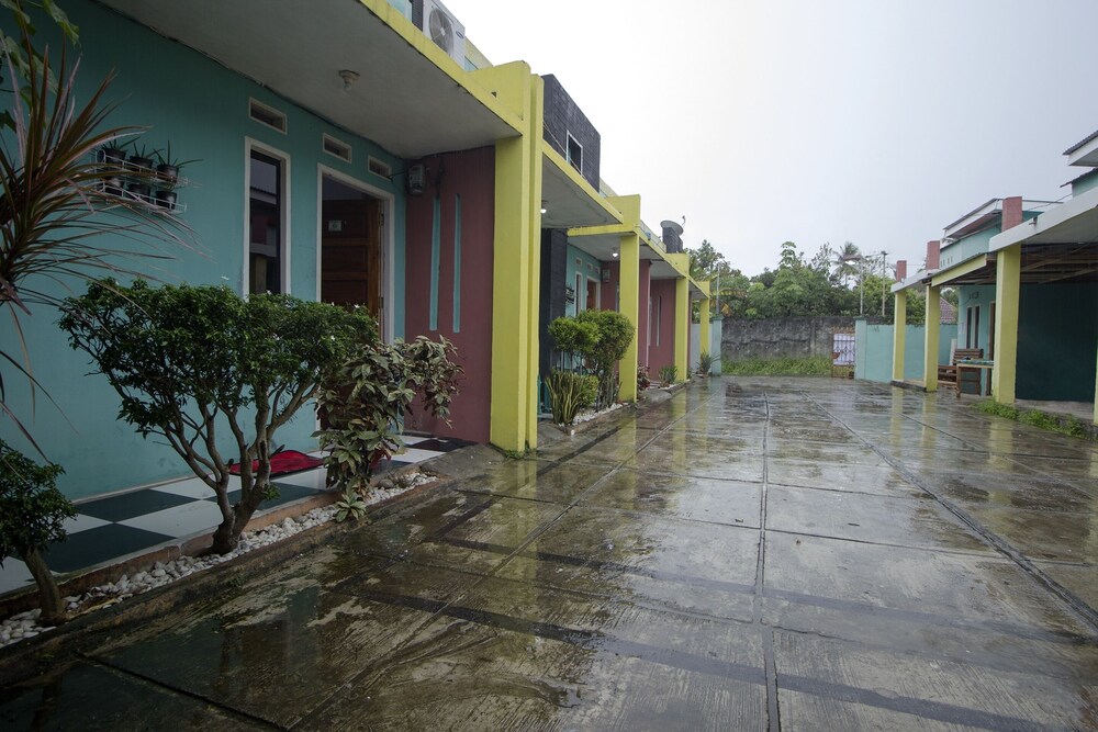 Wisma Ria by OYO Rooms