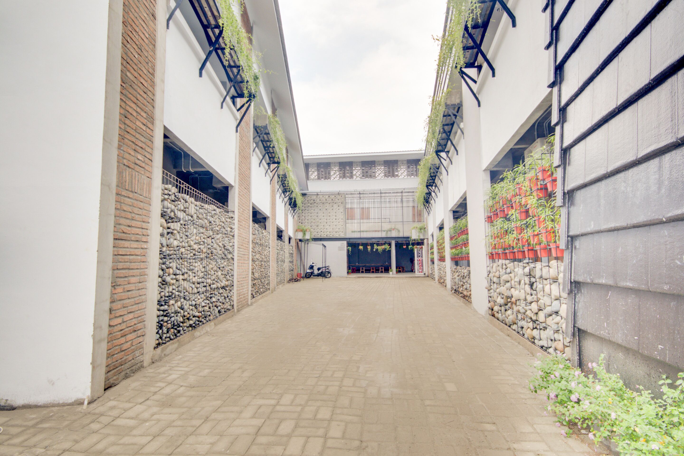 Alfalah Residence Syariah by OYO
