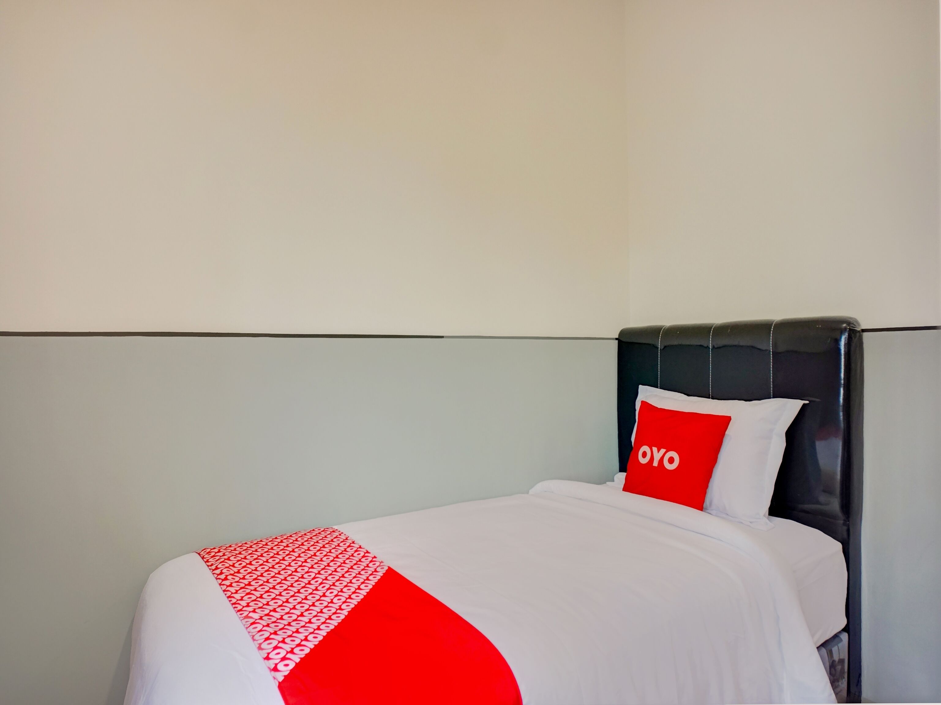 Alhesa Residence by OYO