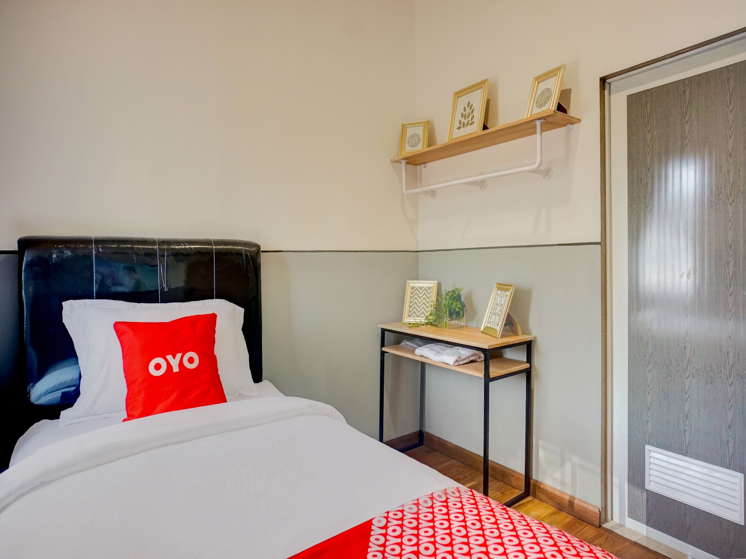 Alhesa Residence by OYO