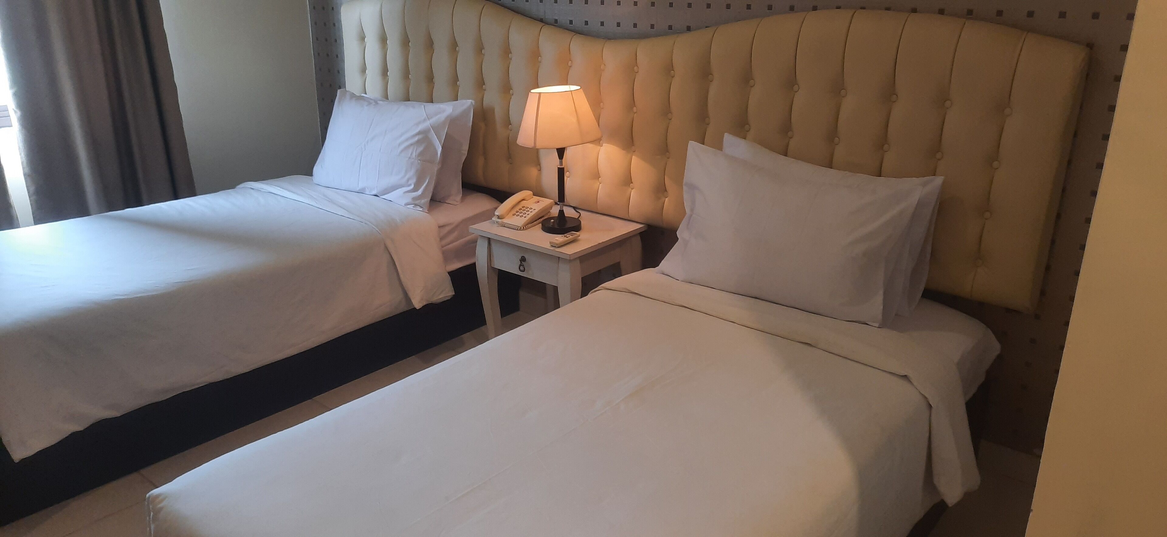 Anaya Hotel and Ballroom