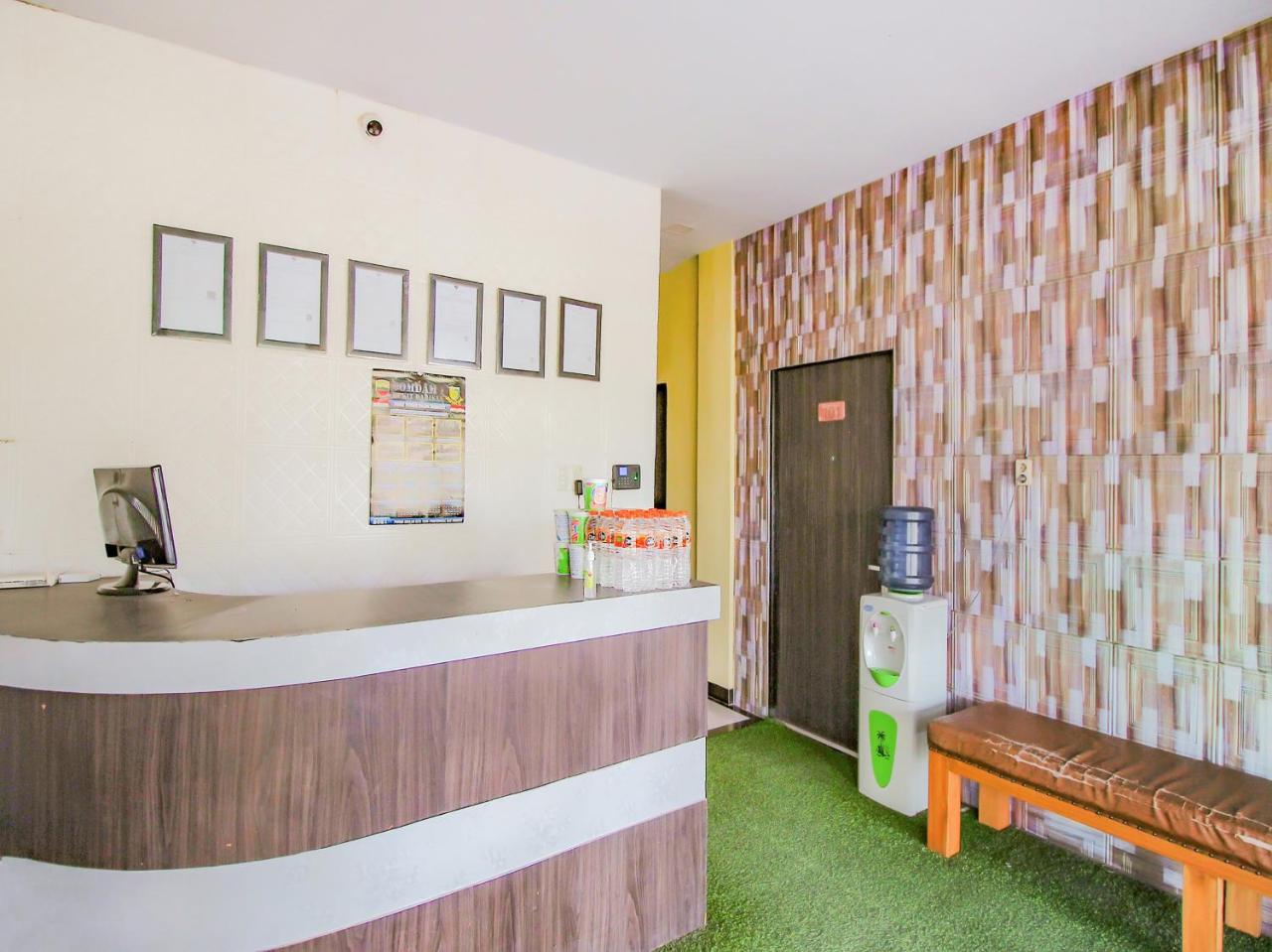 OYO 90259 Apollo Inn