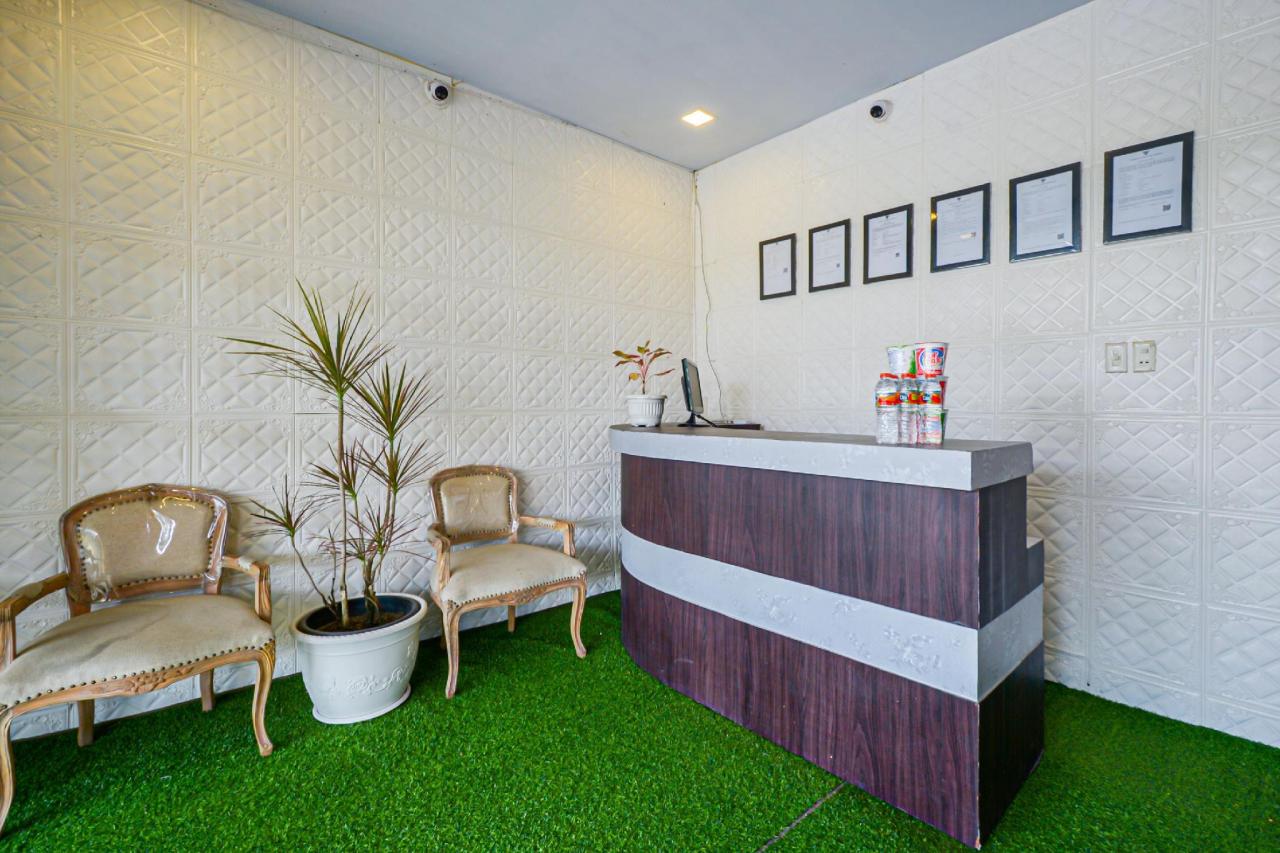 OYO 90259 Apollo Inn