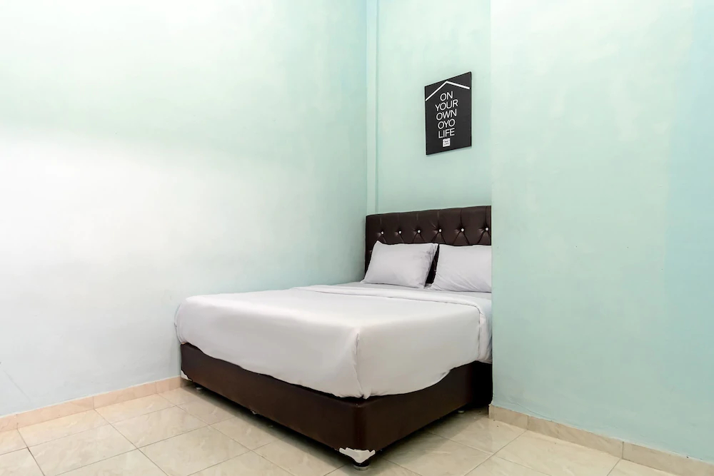 Arista Residence by OYO Rooms