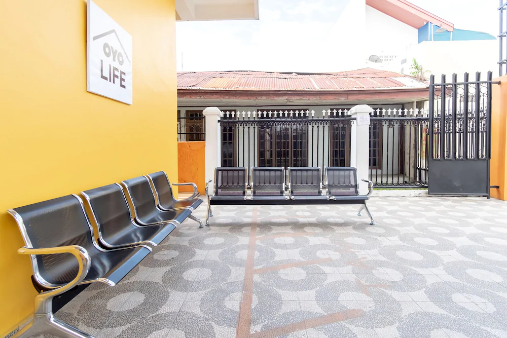 Arista Residence by OYO Rooms