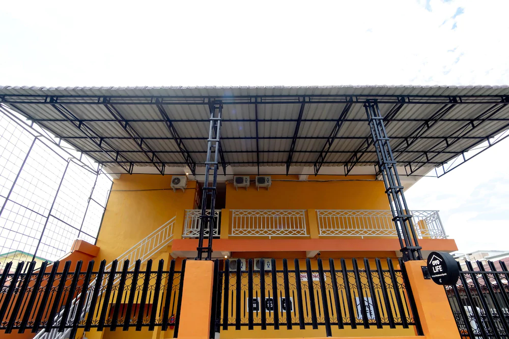 Arista Residence by OYO Rooms