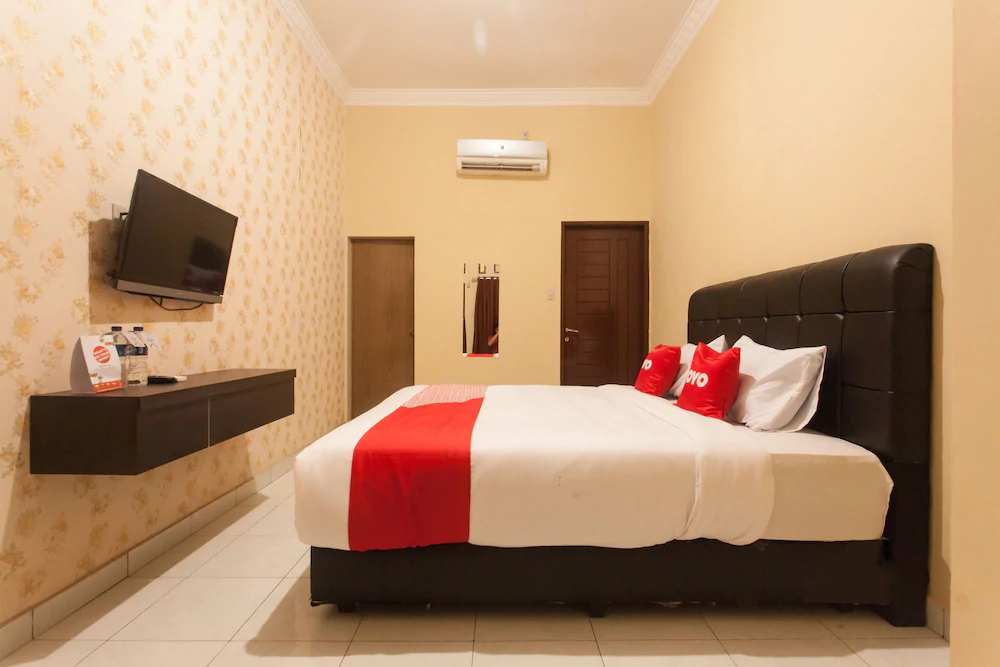 Armita Residence By RedDoorz