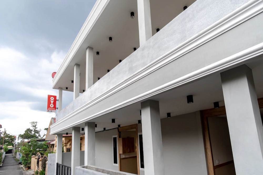 Asoka Family Residence Syariah by OYO Rooms