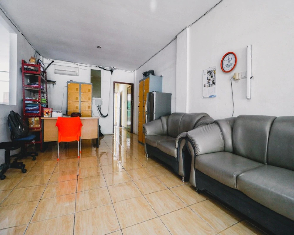 BBHOUSE Japaris by RedDoorz