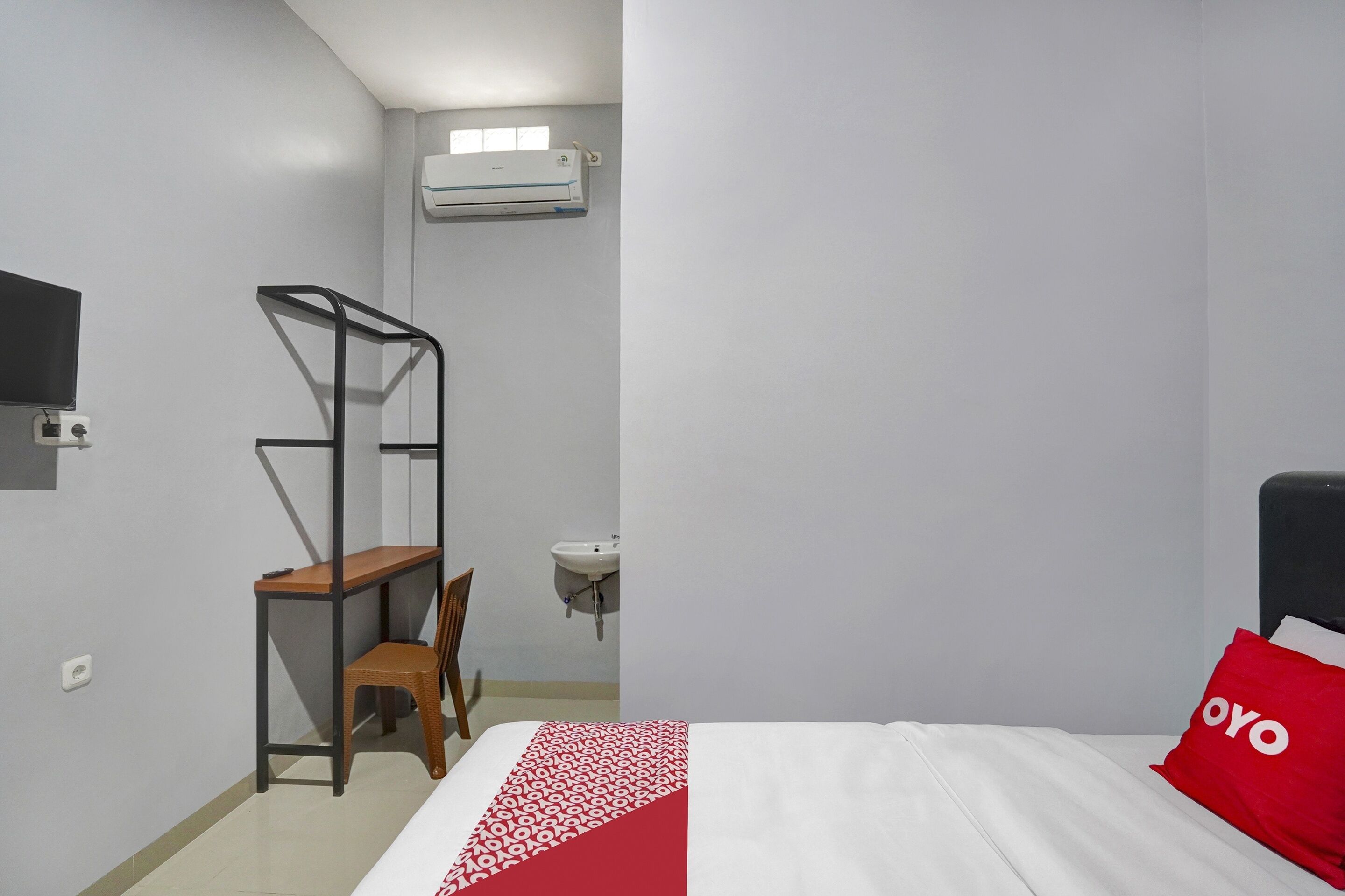 Super OYO 91181 Beda Arga Residence