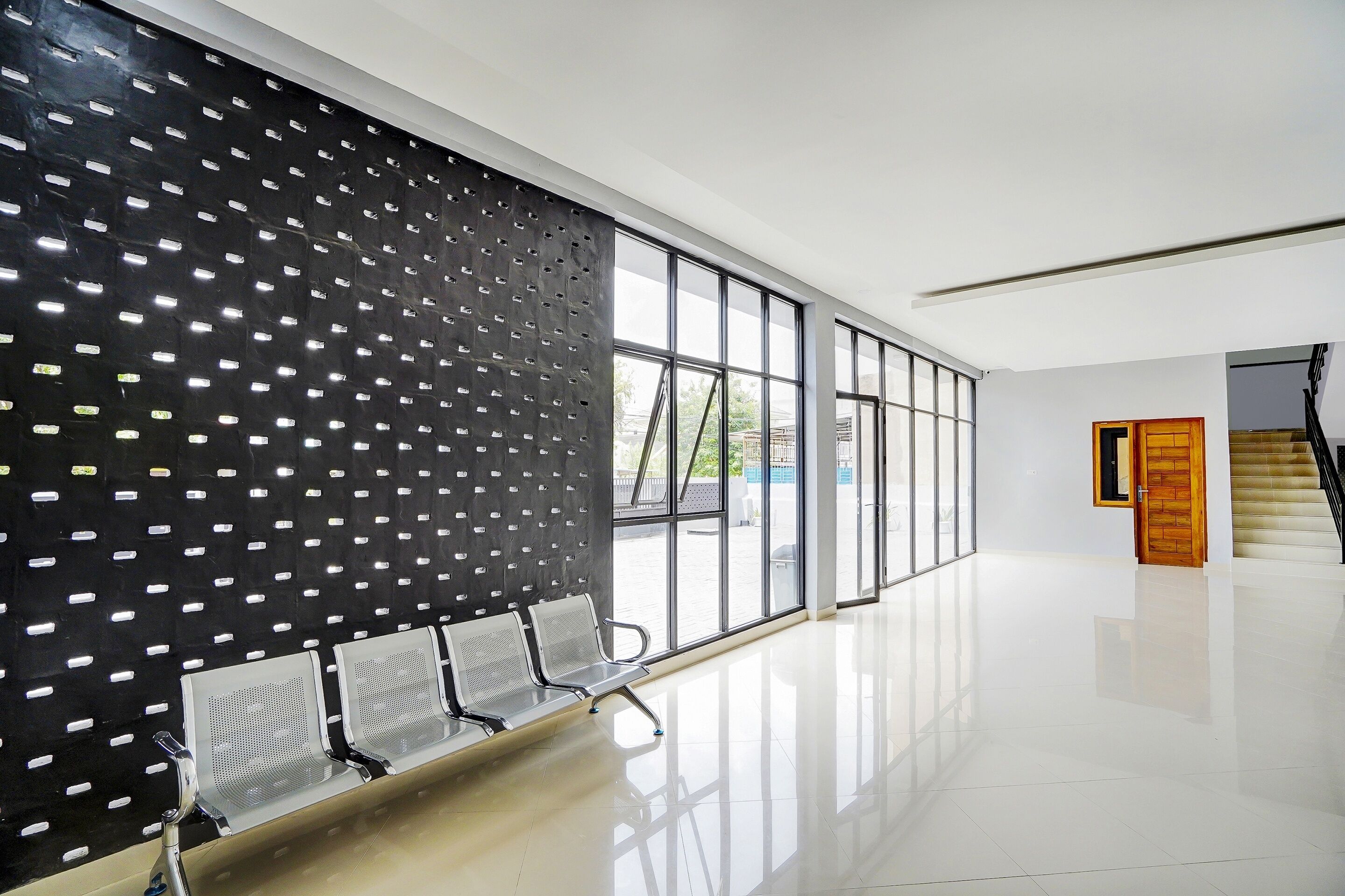 Super OYO 91181 Beda Arga Residence