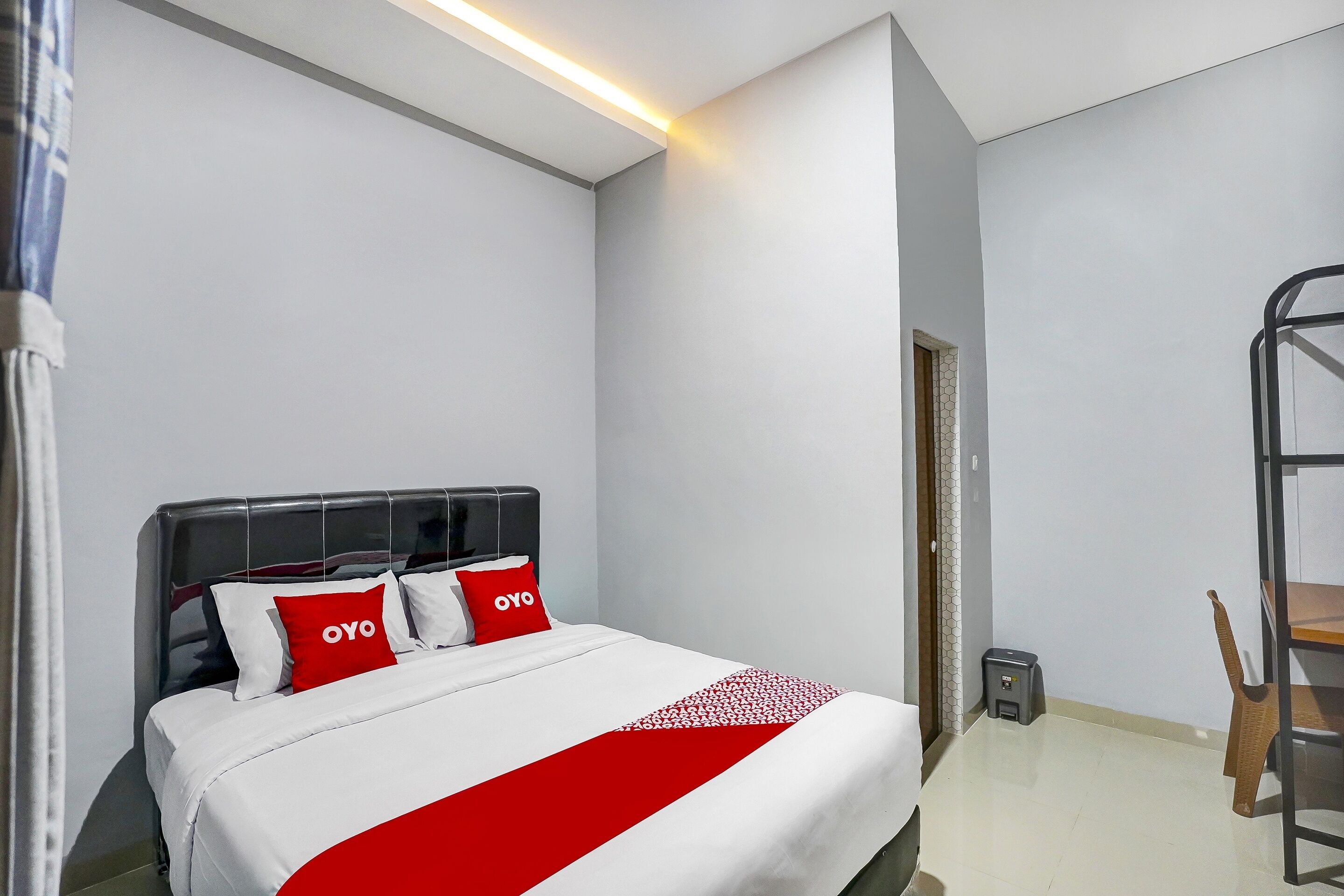 Super OYO 91181 Beda Arga Residence