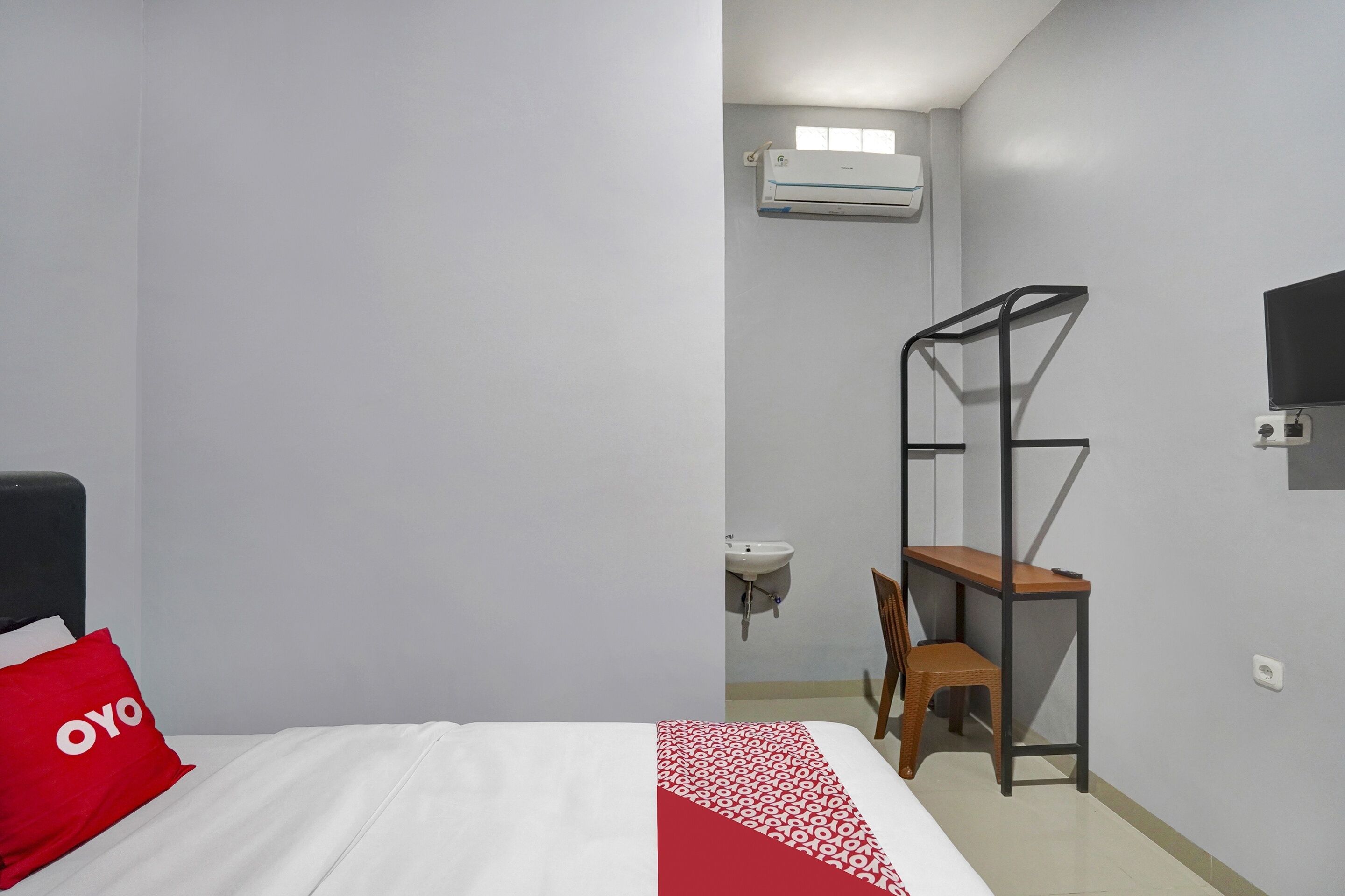 Super OYO 91181 Beda Arga Residence