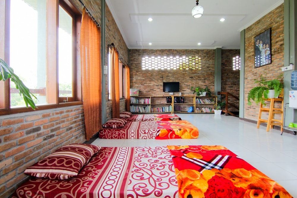Bua Guest House