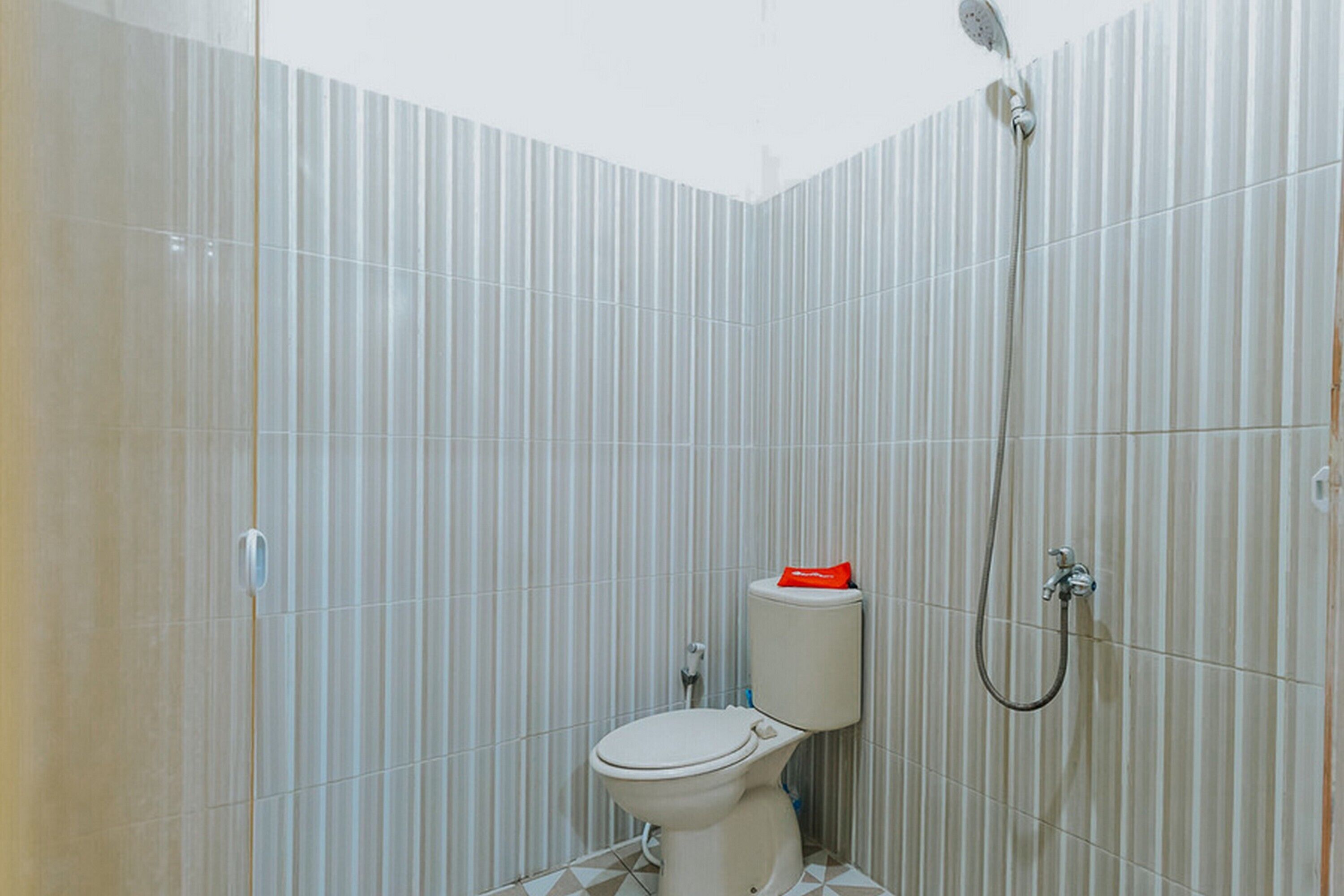 Bukit Bintang House by RedDoorz