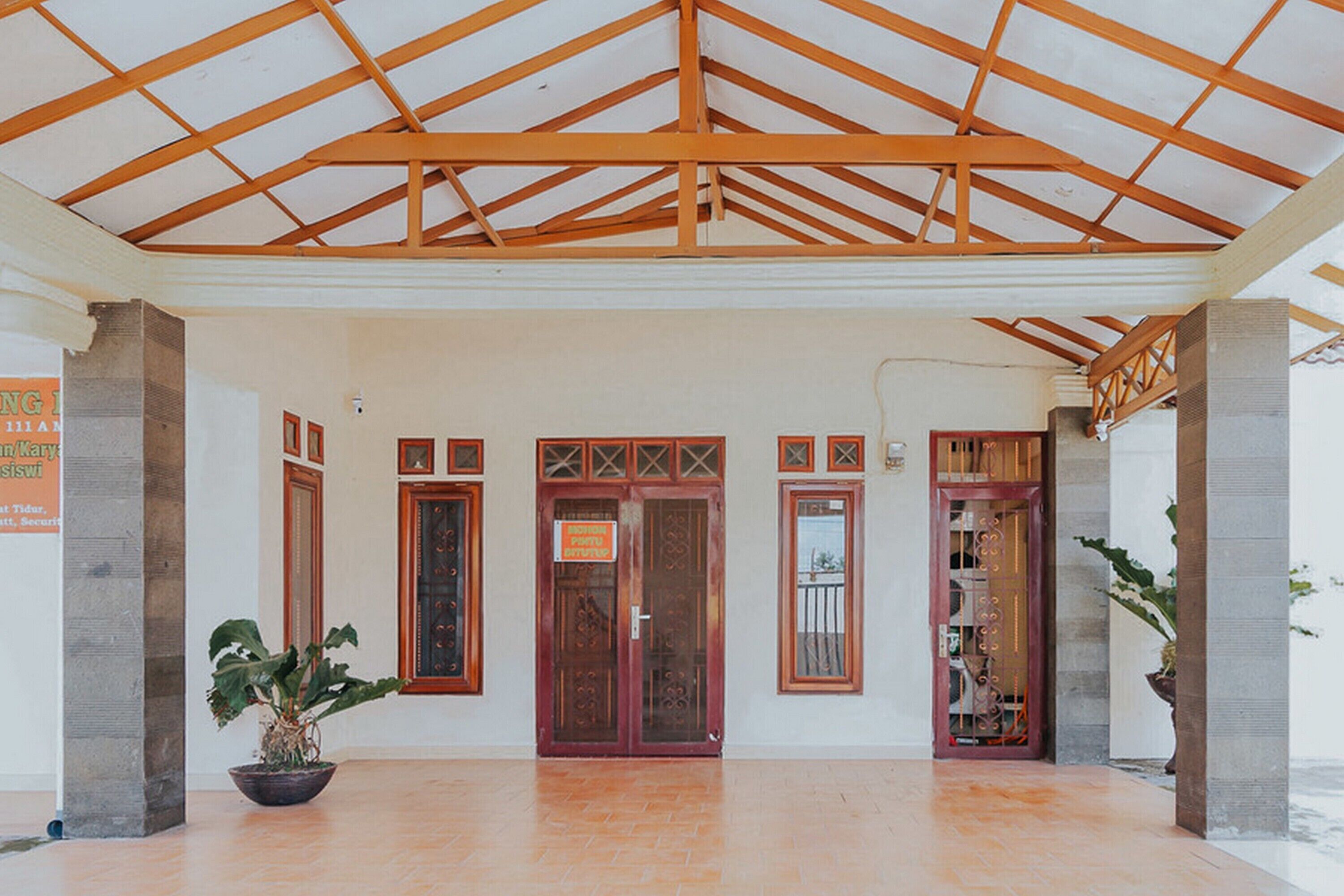 Bukit Bintang House by RedDoorz