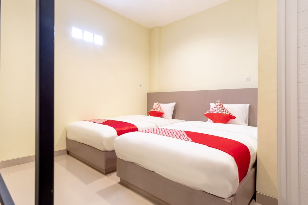 Bukit Toedjoeh Residence Syariah by OYO Rooms