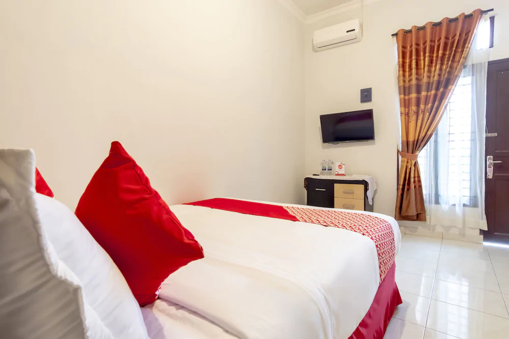 Carofin Guest House by OYO Rooms