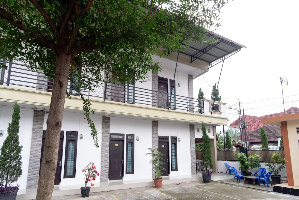 Carofin Guest House by OYO Rooms