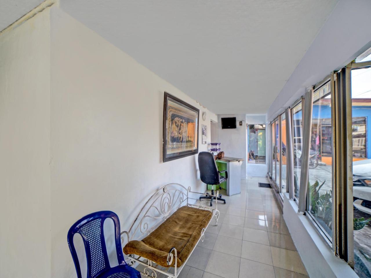 Darussalam Inn By Oyo Room