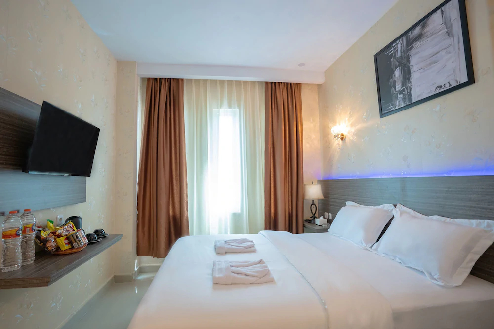 De'Tonga Hotel by ZEN Rooms