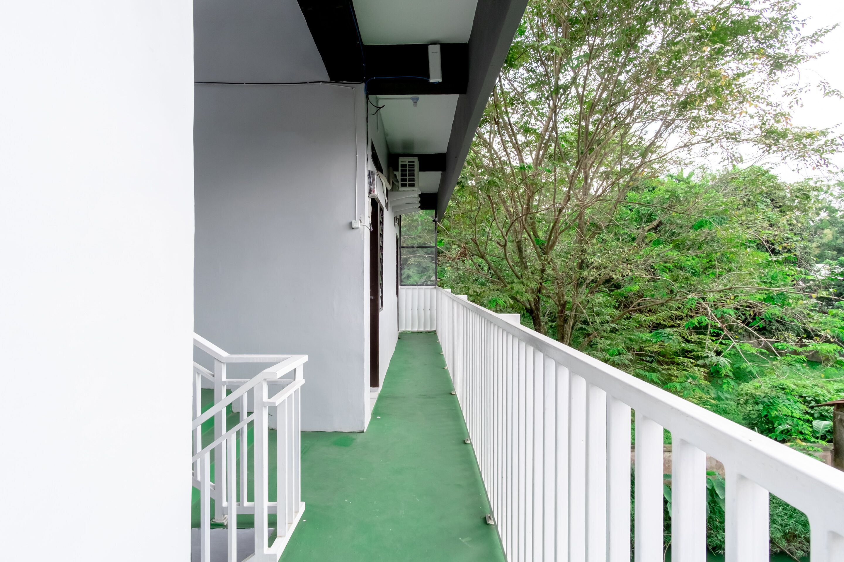 Dom Residence by OYO Rooms