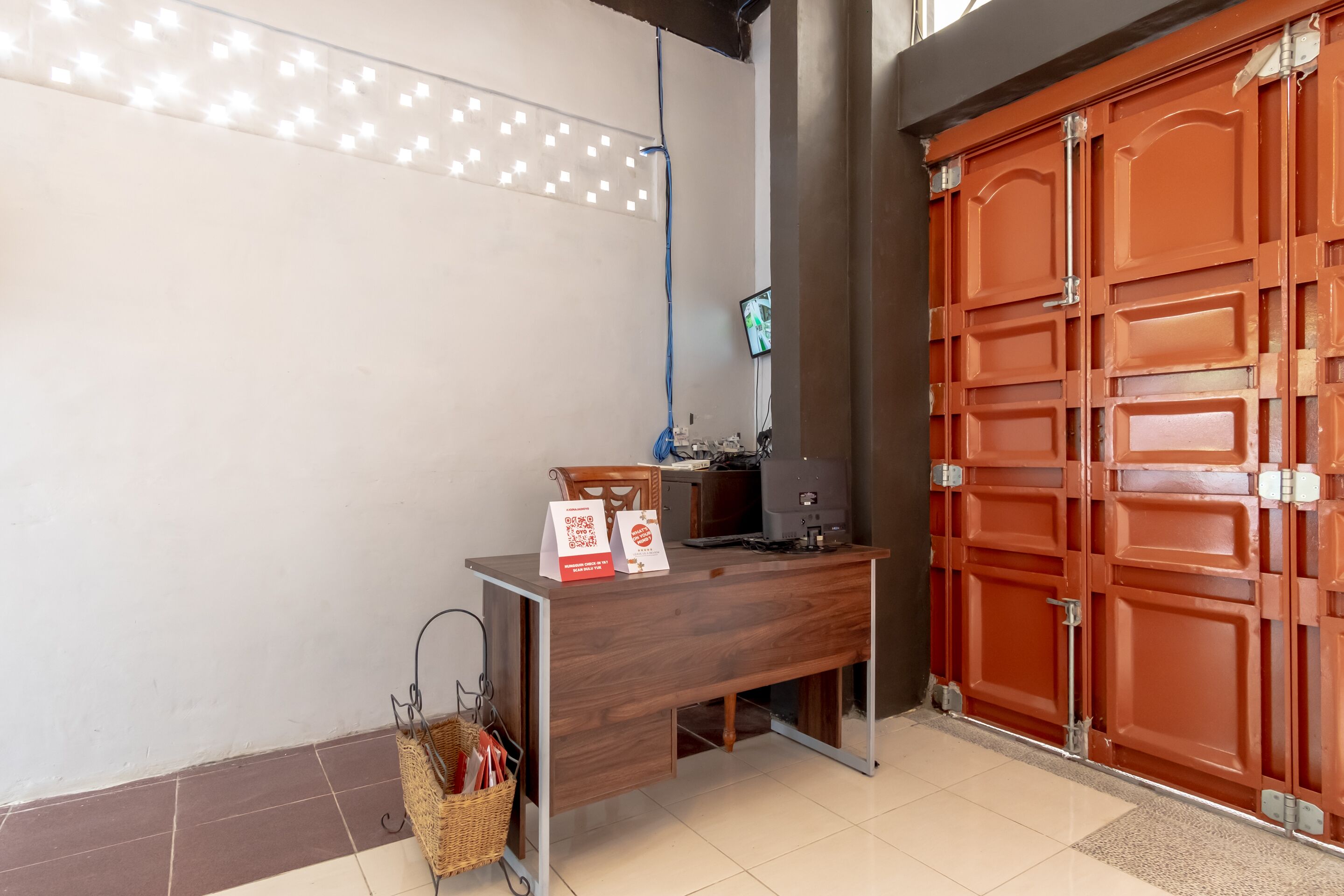 Dom Residence by OYO Rooms