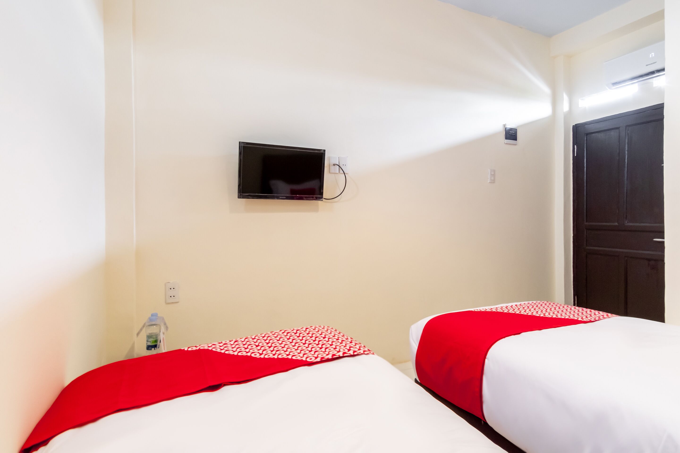 Dom Residence by OYO Rooms