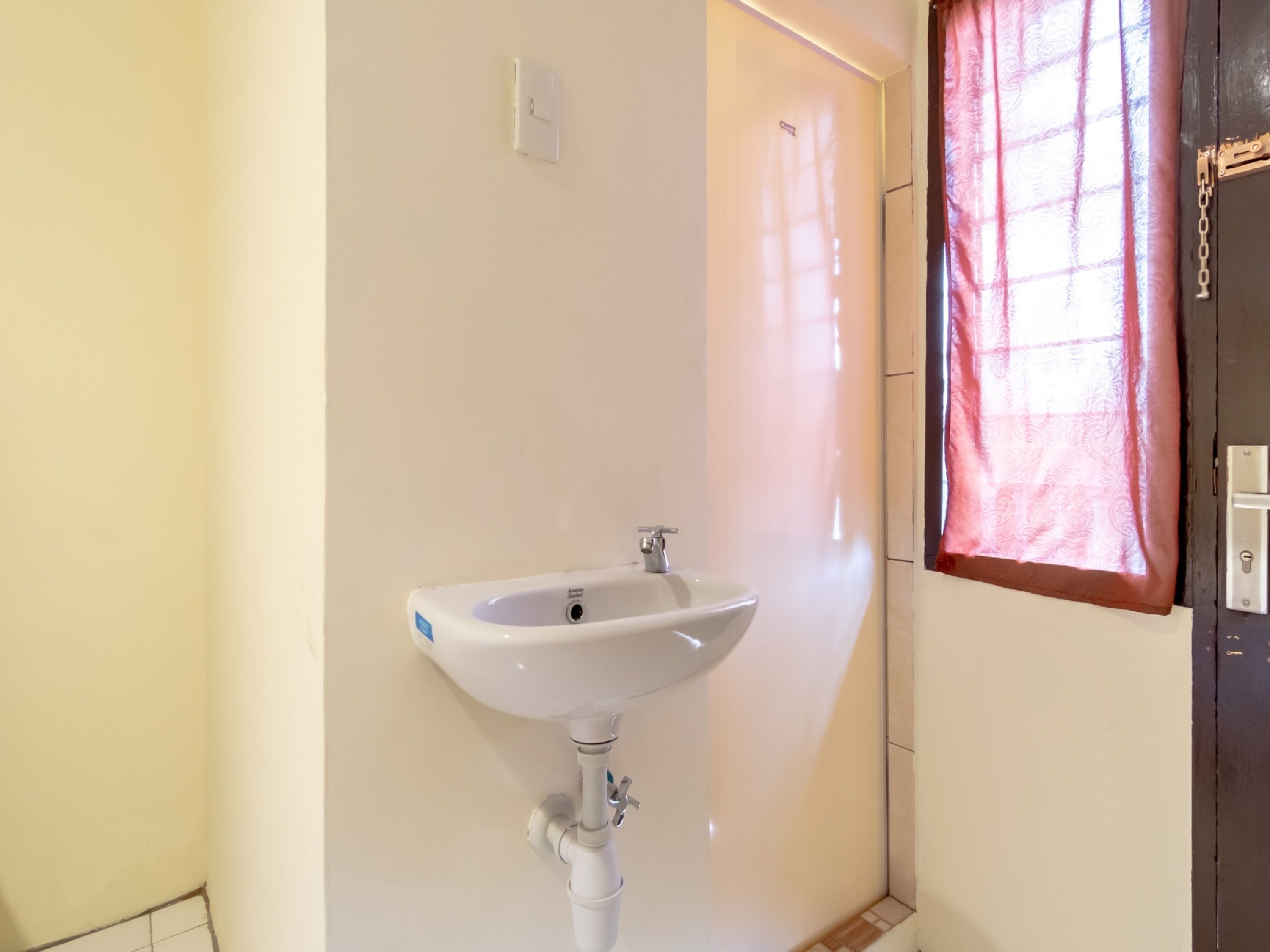 Dom Residence by OYO Rooms