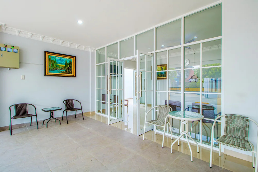 Emerald Residence