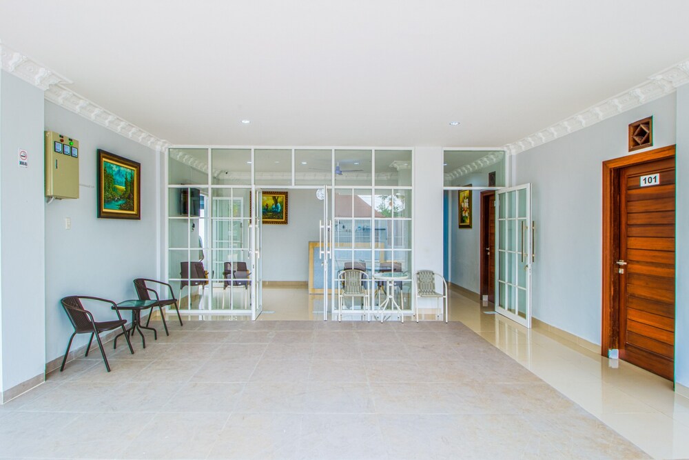 Emerald Residence