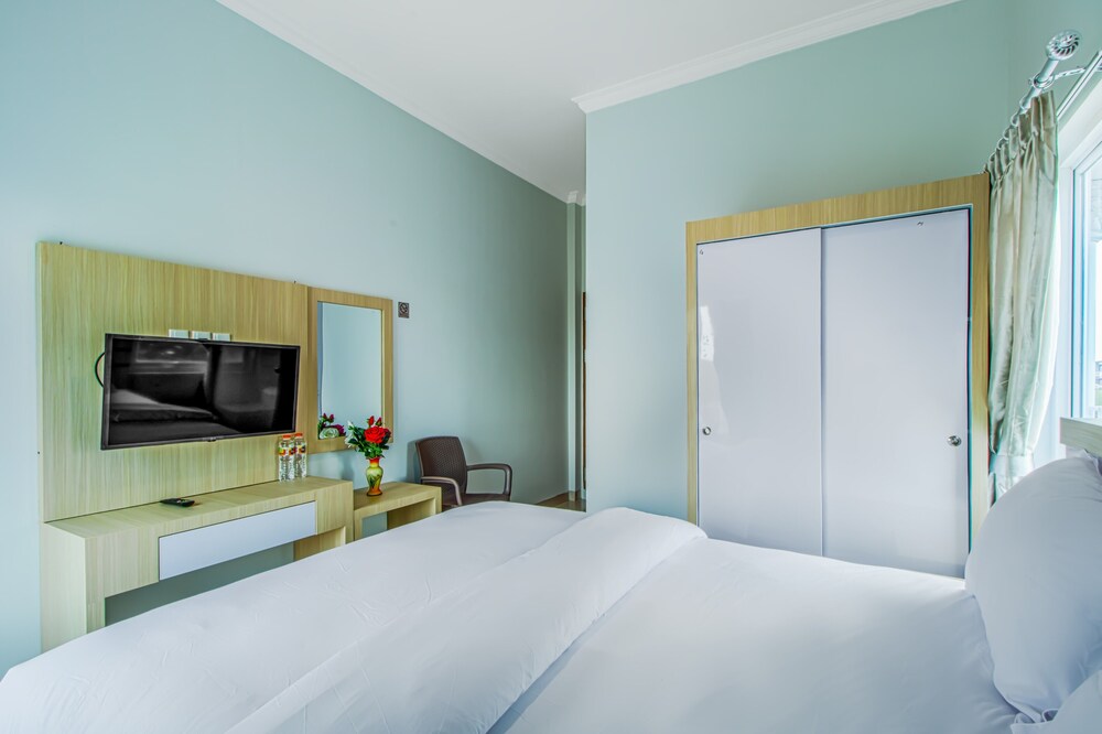 Emerald Residence