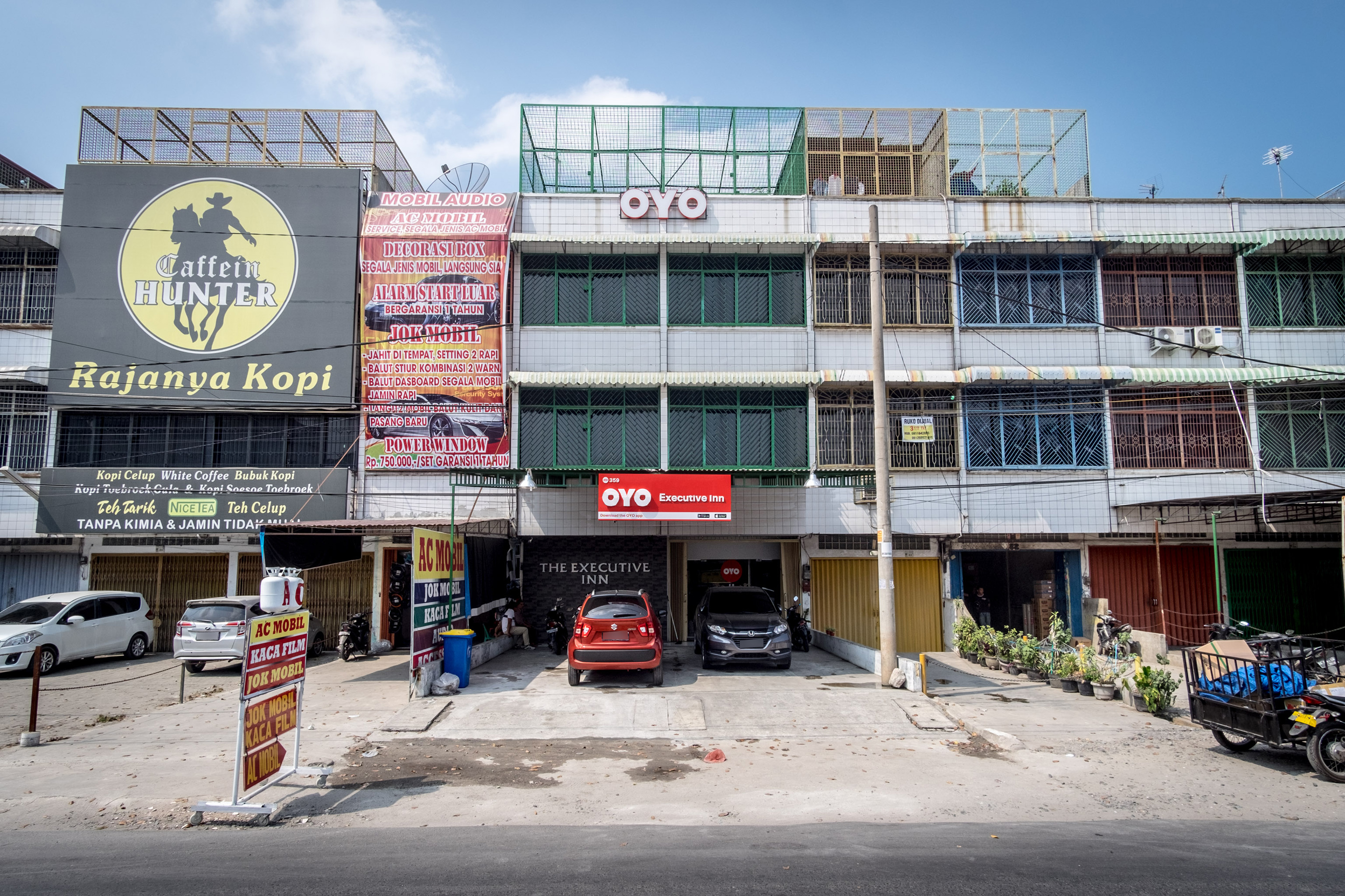 Executive Inn By OYO Rooms