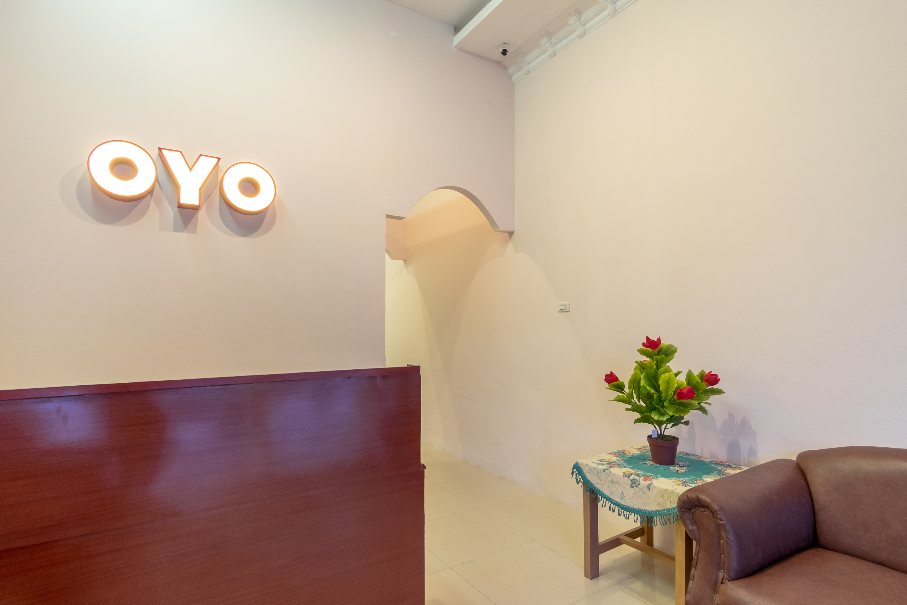 RedDoorz At Fella Homestay Medan