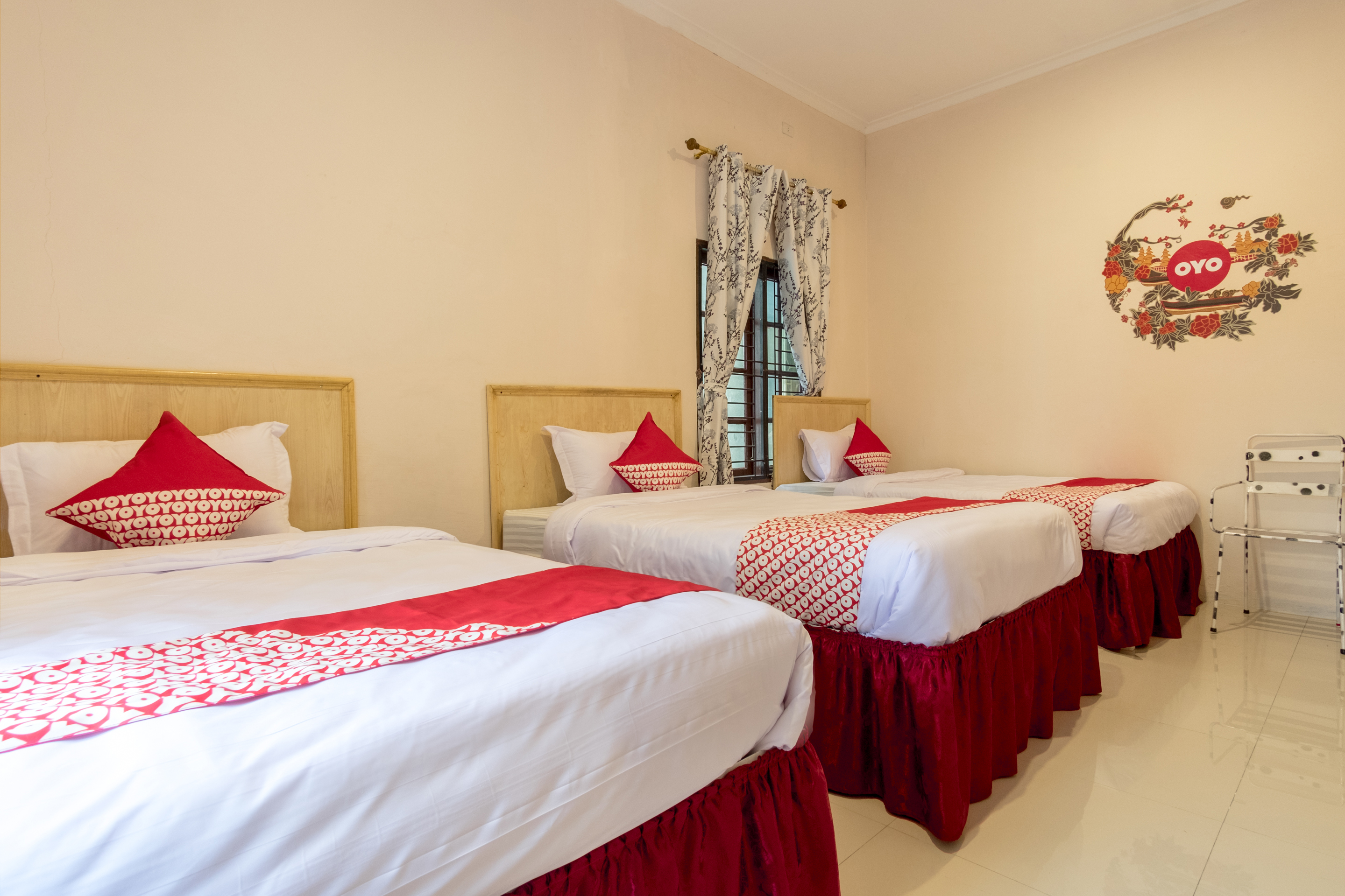 RedDoorz At Fella Homestay Medan