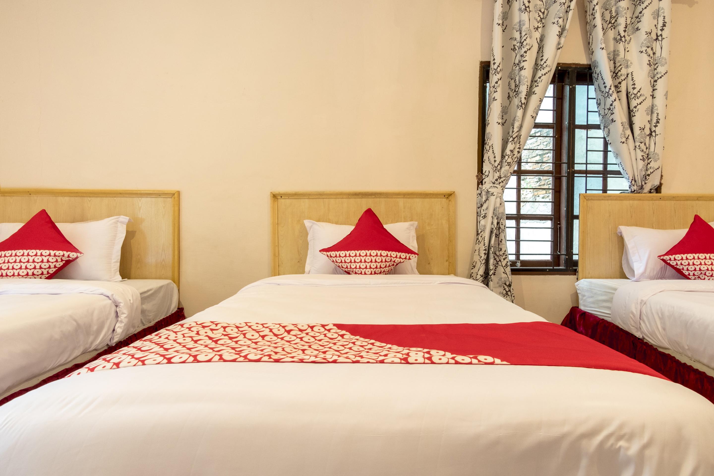 RedDoorz At Fella Homestay Medan