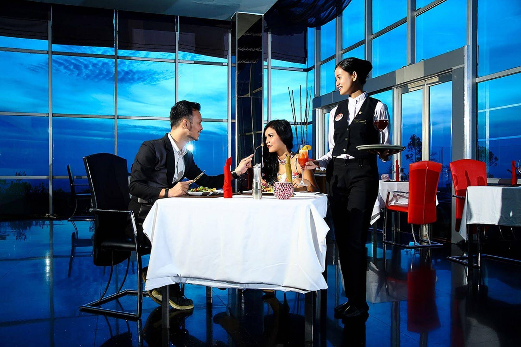 Cambridge Hotel Medan