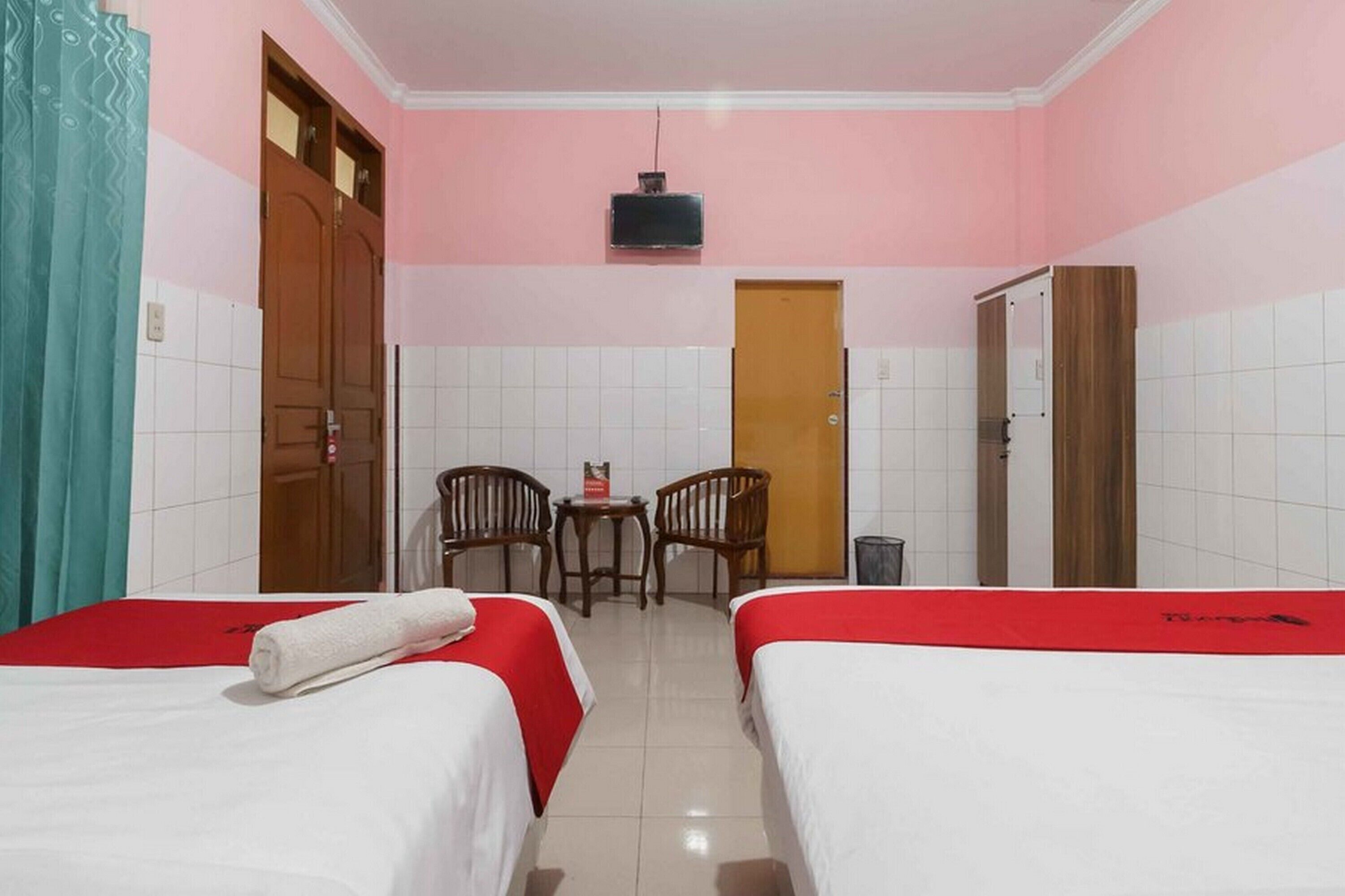 Guest House Restu Ibu by RedDoorz