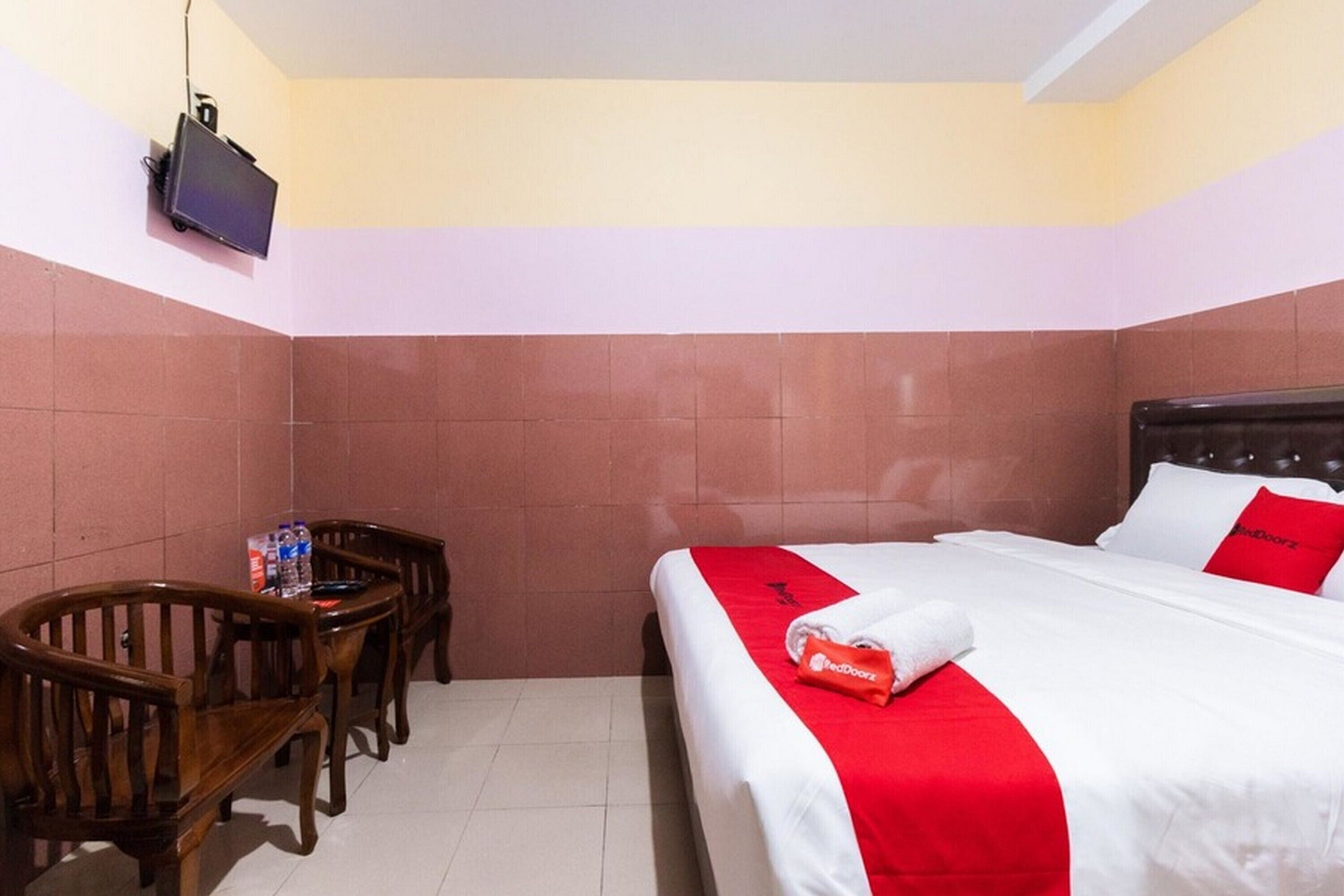 Guest House Restu Ibu by RedDoorz