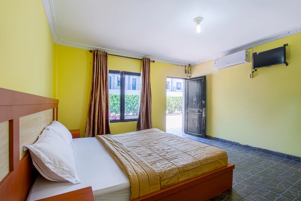 Halay Inn