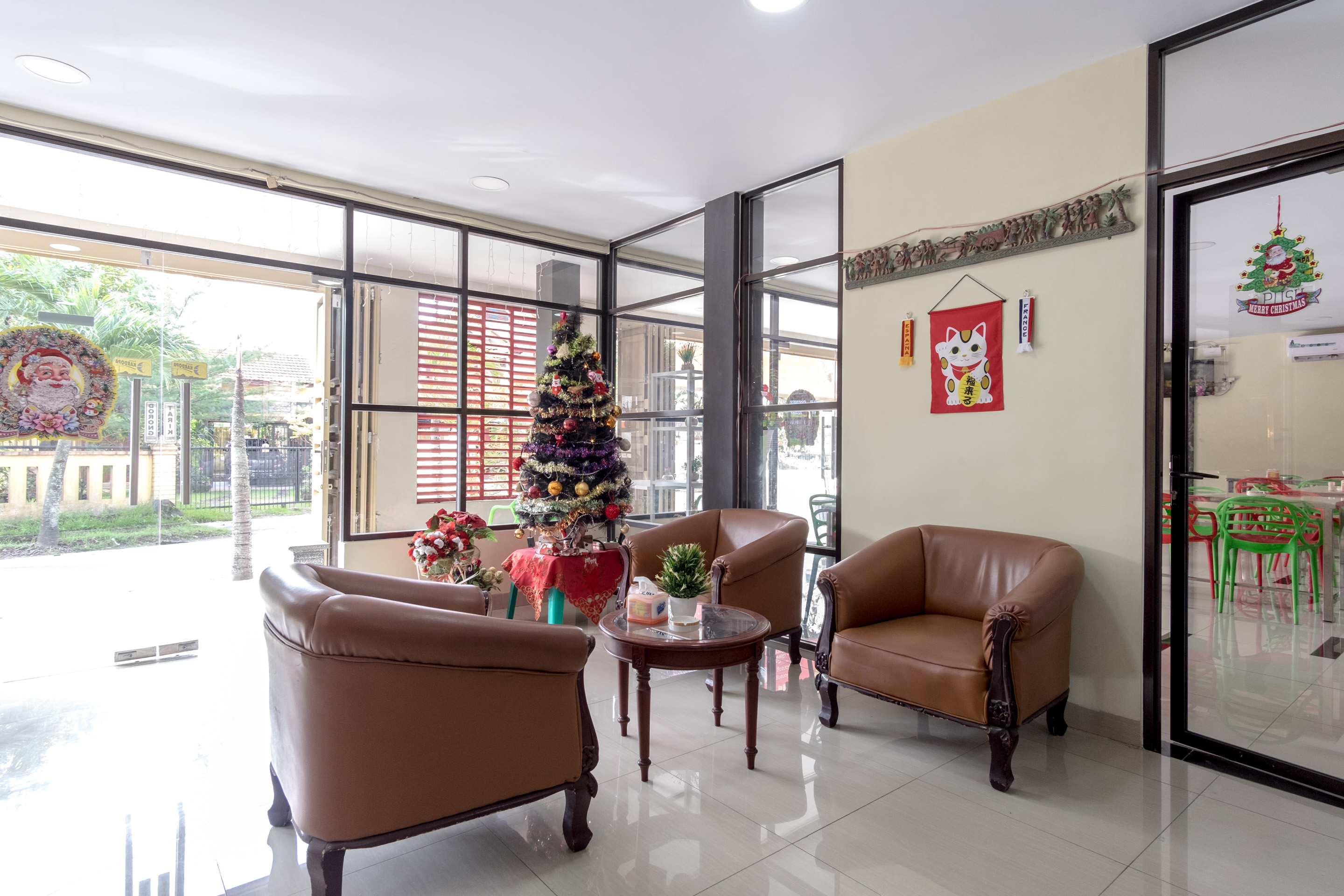 Helvetia Residence By OYO Rooms