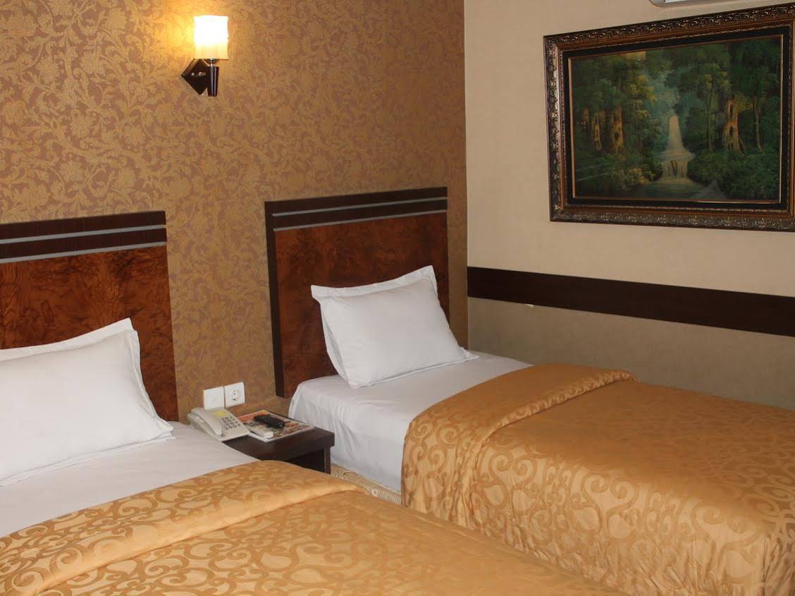 Hotel Menara Lexus