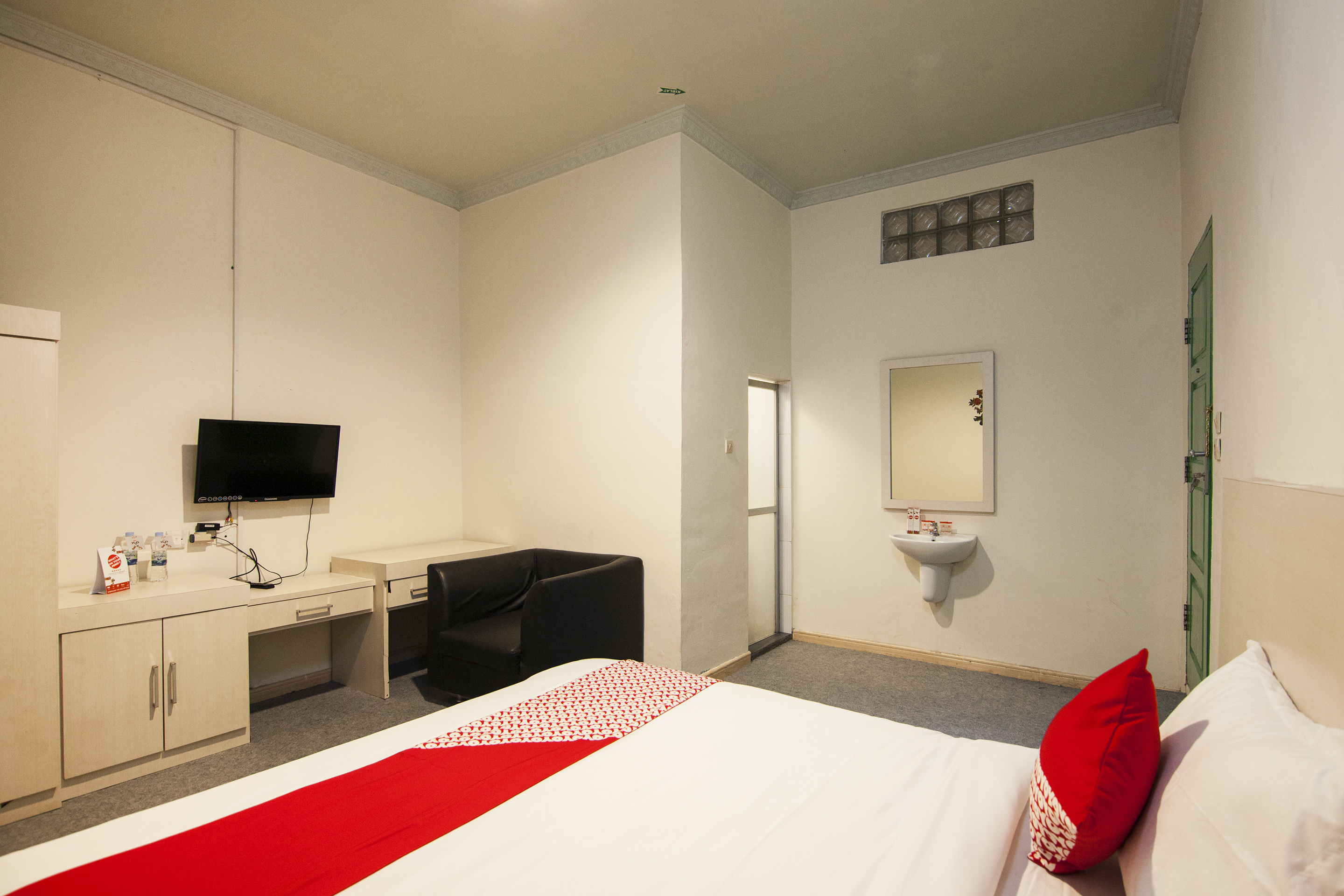 Hotel Paninda by OYO Rooms