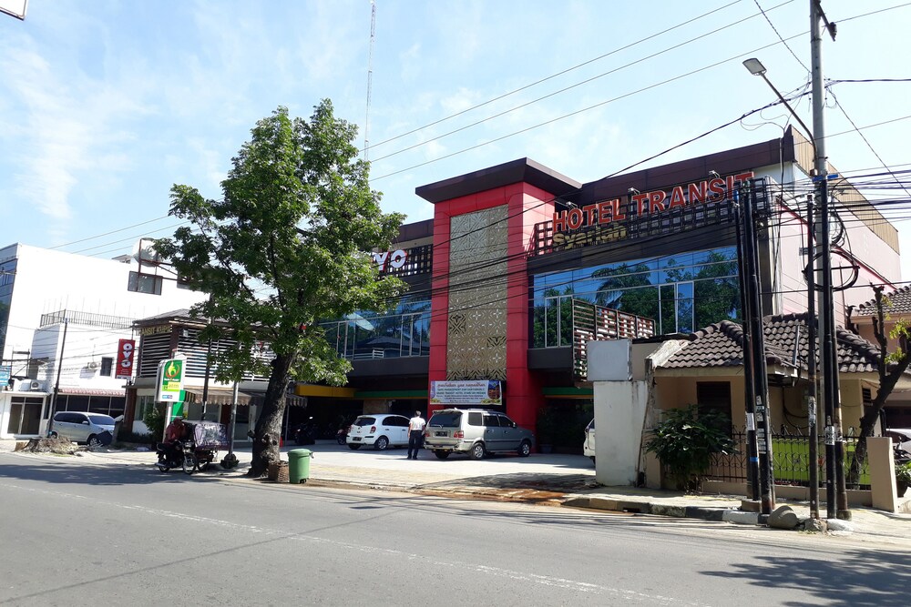 Hotel Transit Syariah by OYO Rooms