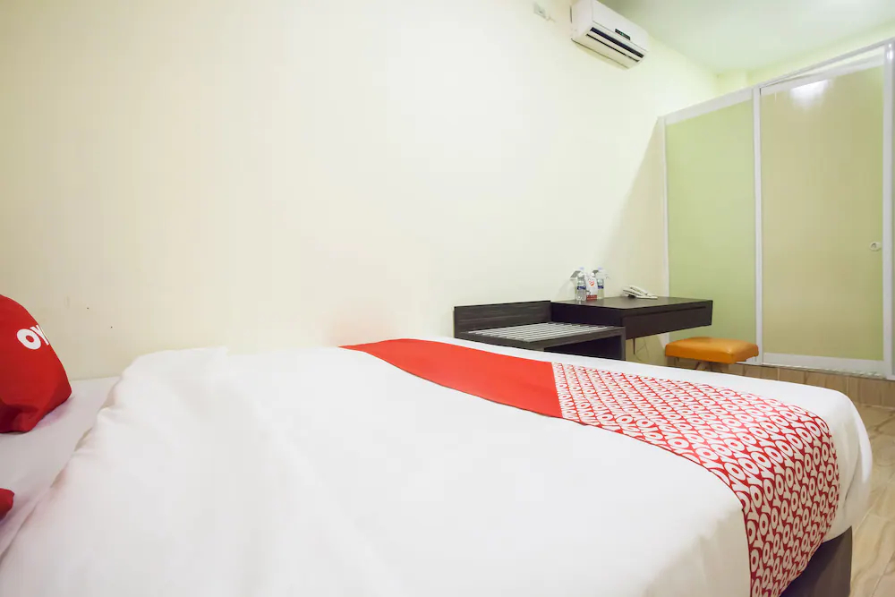 Hotel Winston by OYO Rooms