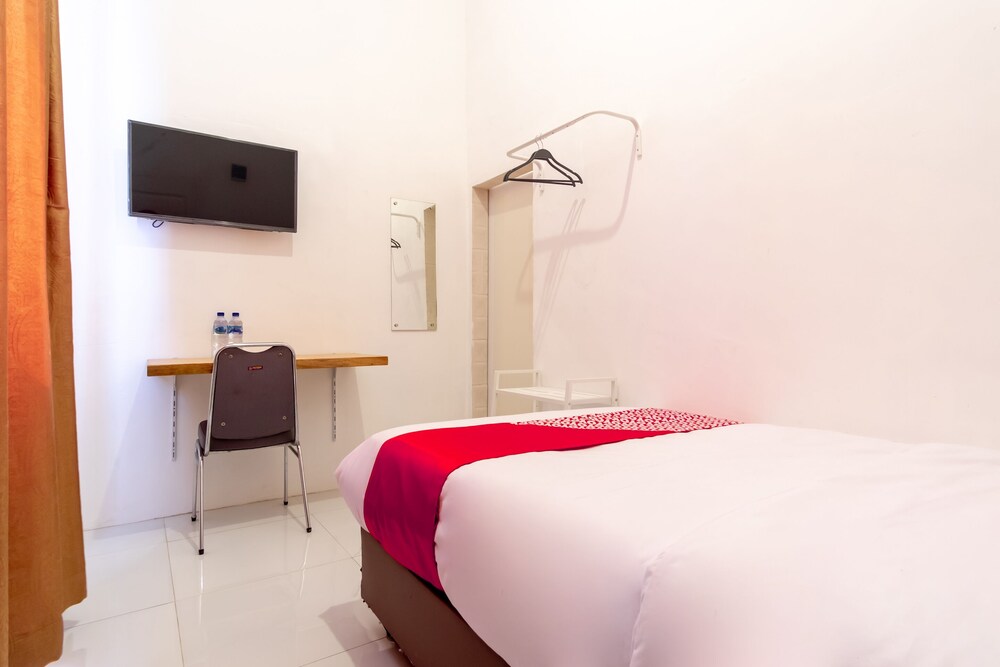 OYO Flagship 1794 Kamojo Gh Medan