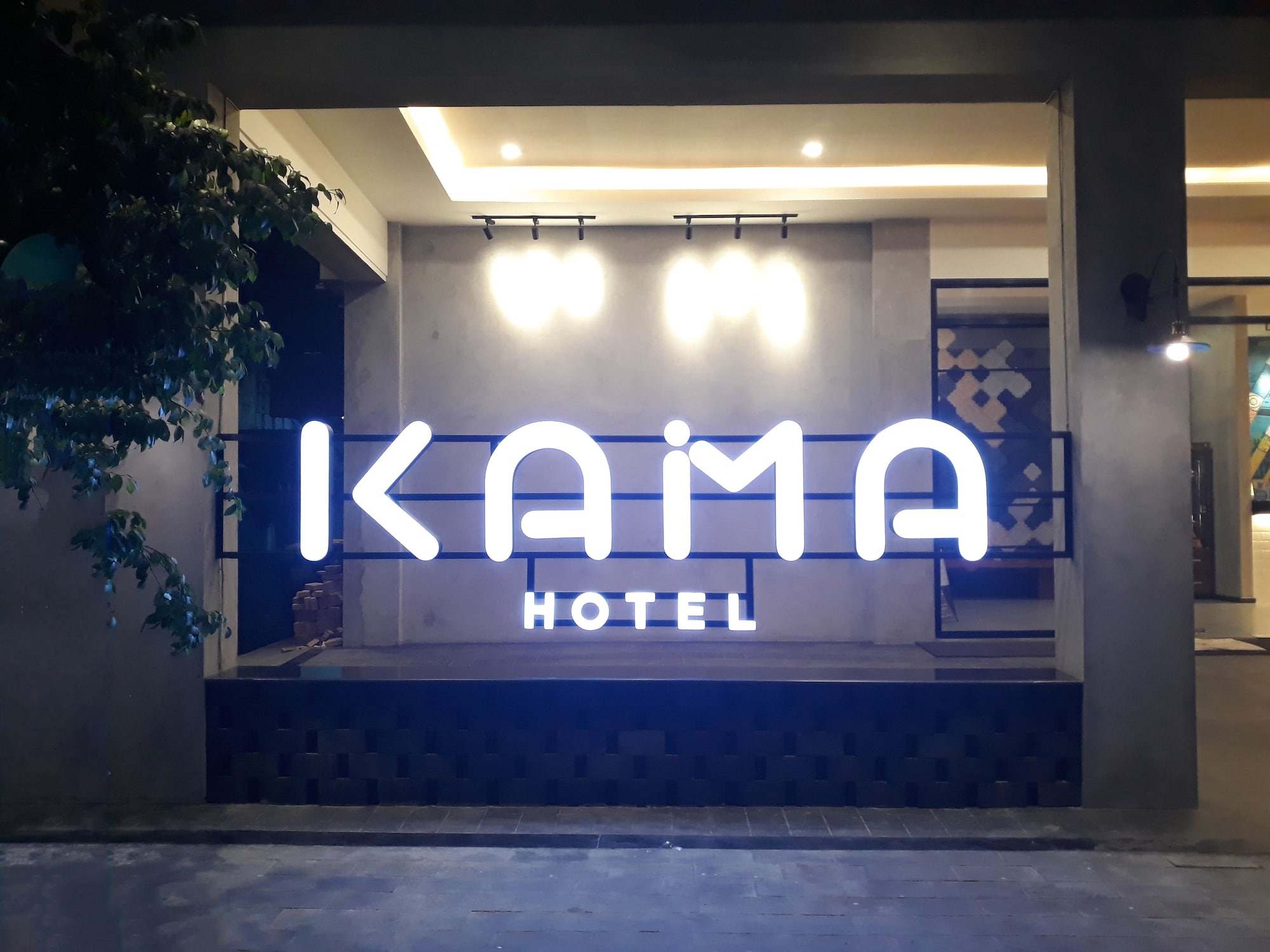 Kama Hotel