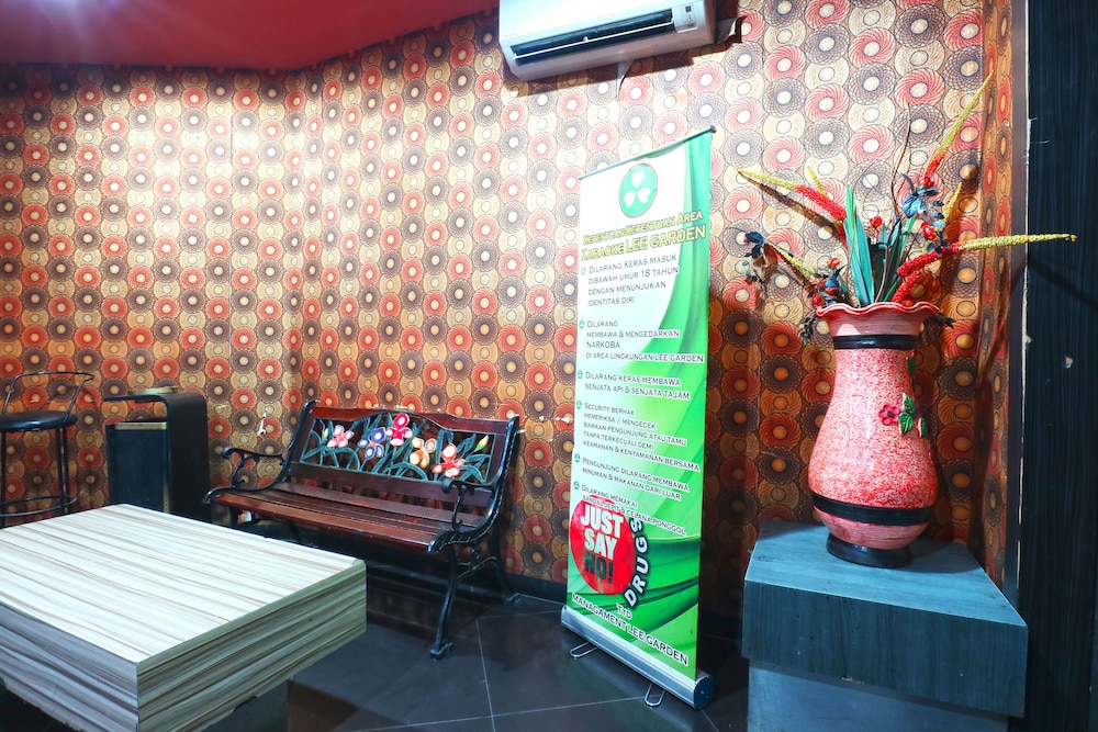 Lee Garden Hotel